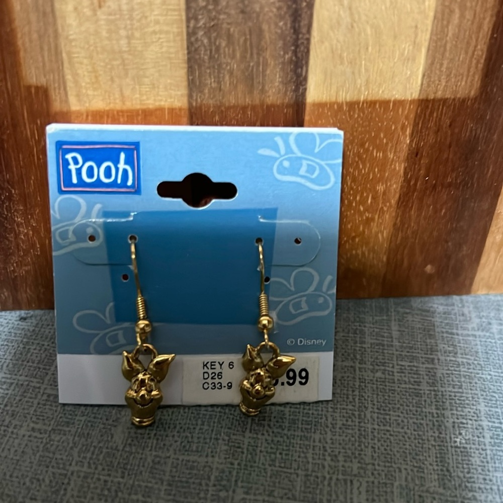 Cute Winnie the Pooh piglet earrings